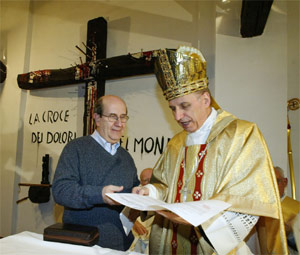 L'Arcivescovo di Torino all'Arsenale della Pace